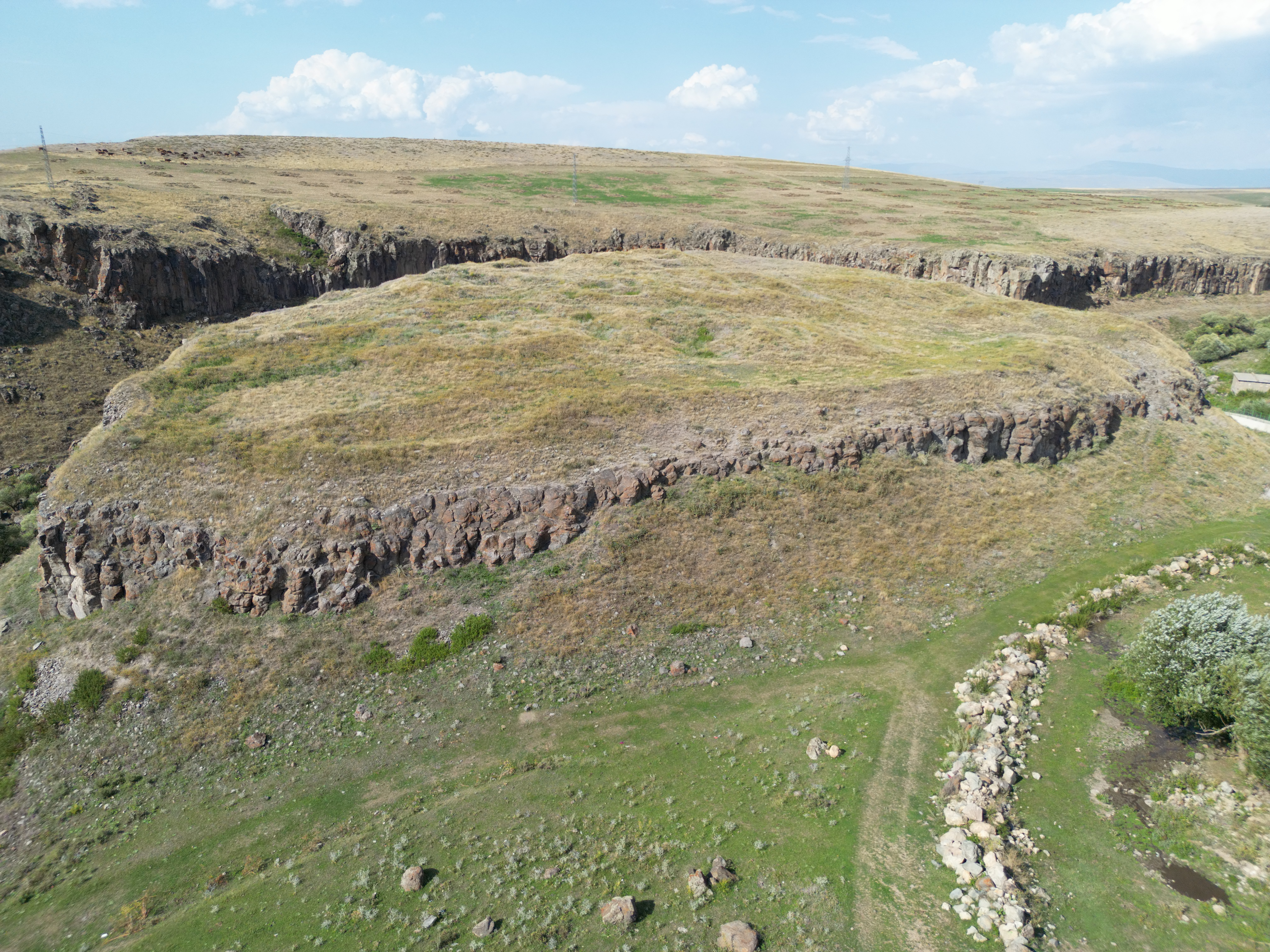 Hamur Kalesi